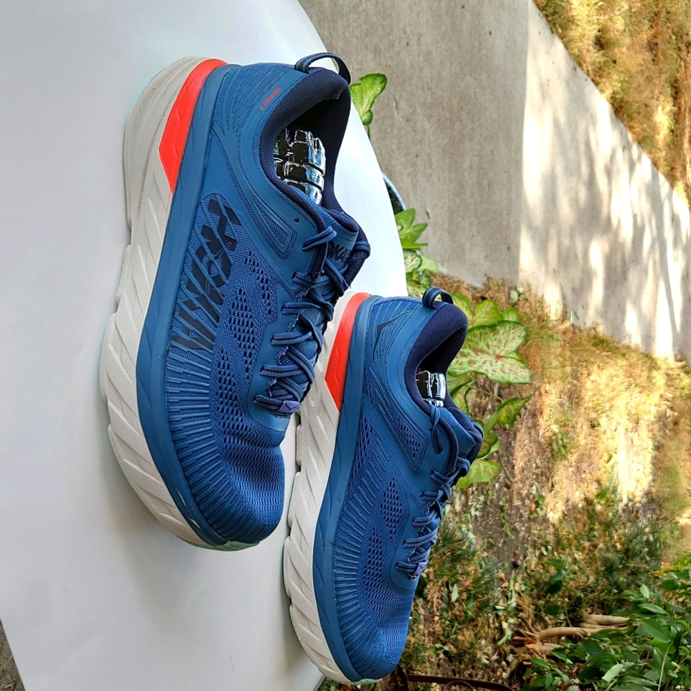 HOKA One One Mens 10.5 Running shoes